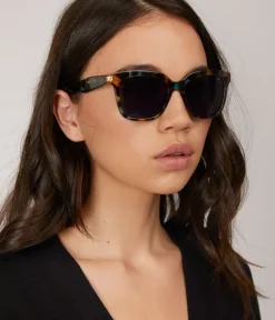 VIVIE Wayfarer Sunglasses